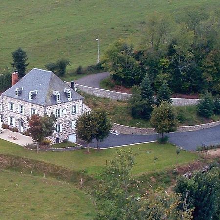 Maison D'Hotes La Nichee Rochefort-Montagne Zewnętrze zdjęcie