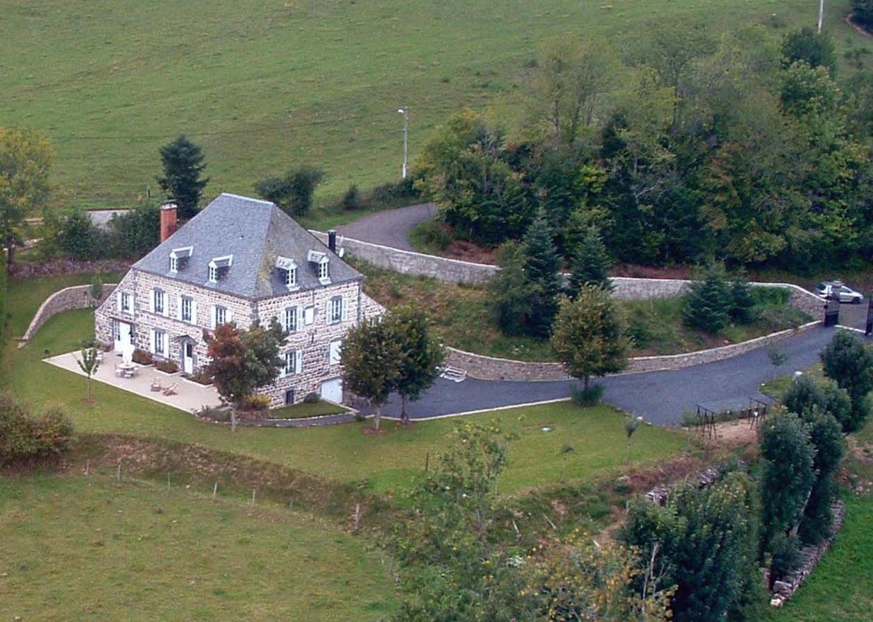 Maison D'Hotes La Nichee Rochefort-Montagne Zewnętrze zdjęcie