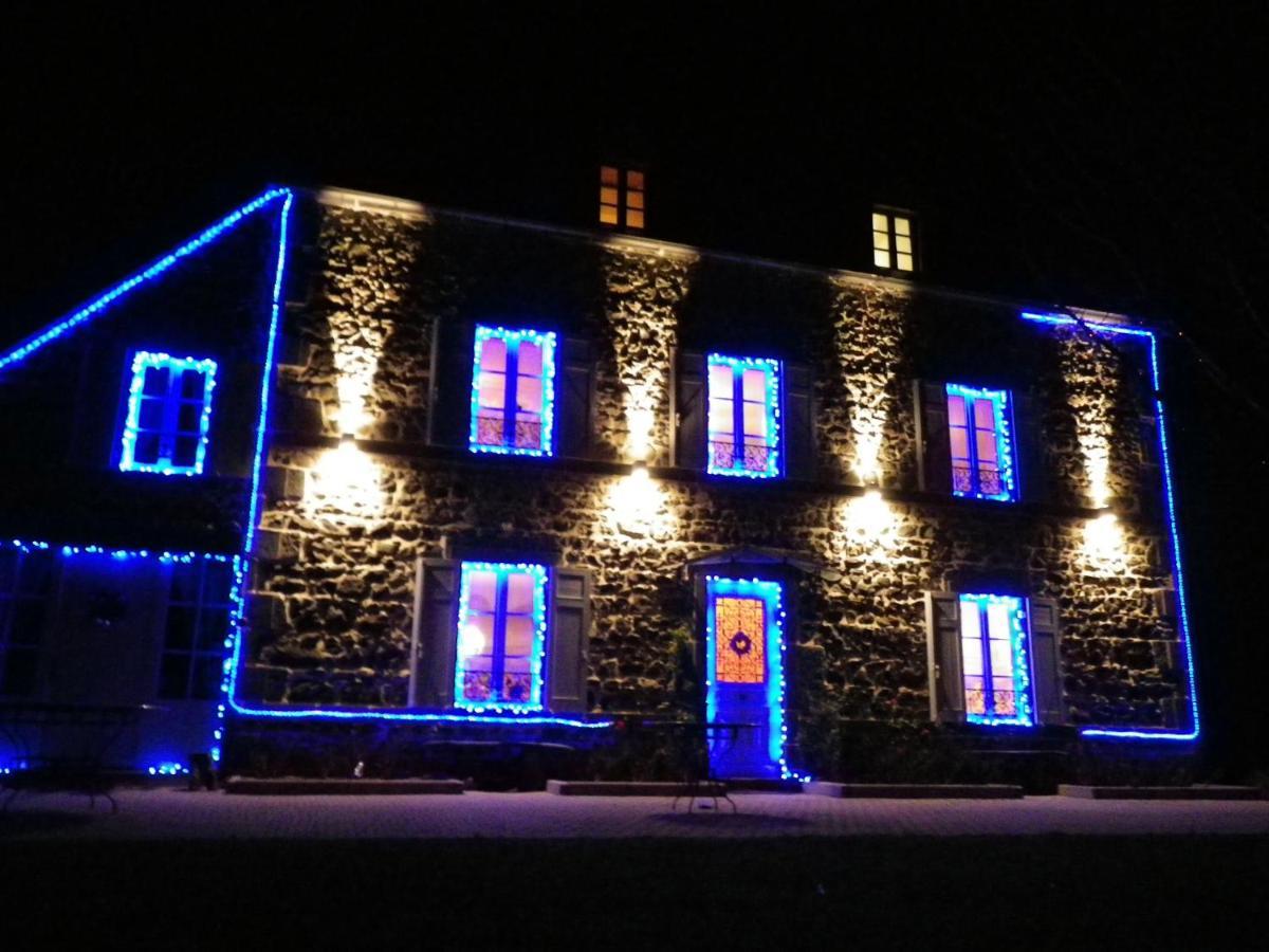 Maison D'Hotes La Nichee Rochefort-Montagne Zewnętrze zdjęcie
